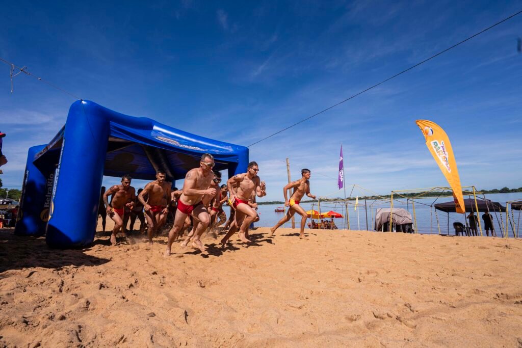 porto-sao-jose-recebe-trofeu-elite,-que-treina-bombeiros-para-resgates-aquaticos