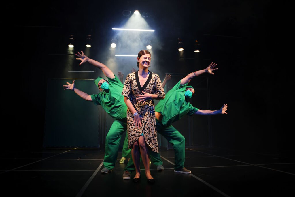 teatro-ze-maria-recebe-grupo-antropofocus-e-a-comedia-“pela-hora-da-morte”