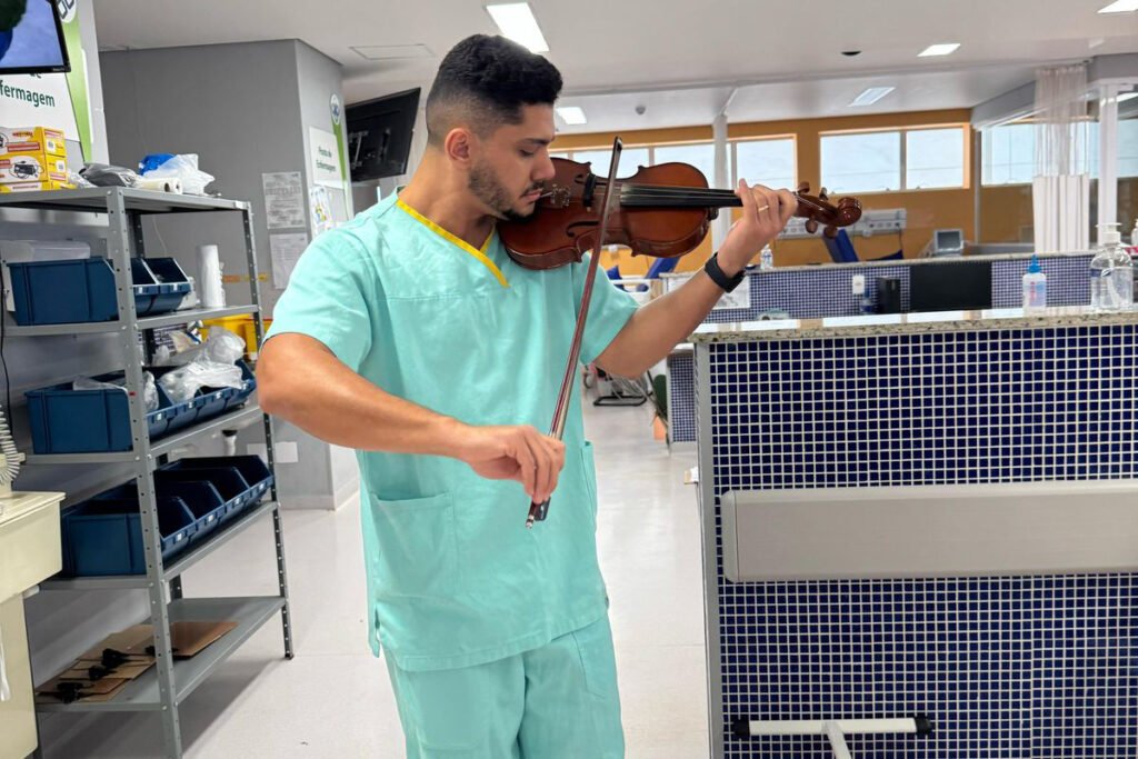 apresentacoes-de-violino-integram-acoes-de-humanizacao-no-hospital-de-ivaipora