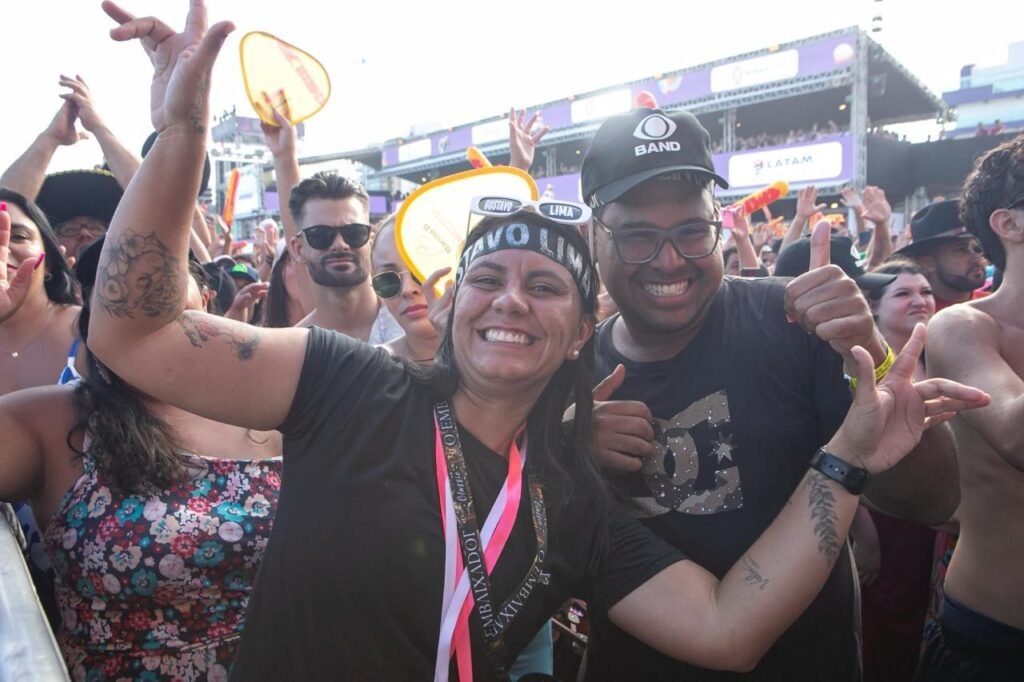 prova-de-resistencia:-fas-ficam-24h-na-fila-para-show-de-gusttavo-lima