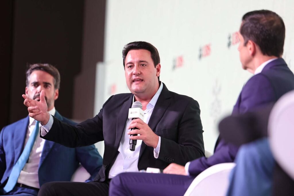 em-sao-paulo,-ratinho-junior-apresenta-resultados-do-parana-a-investidores-globais