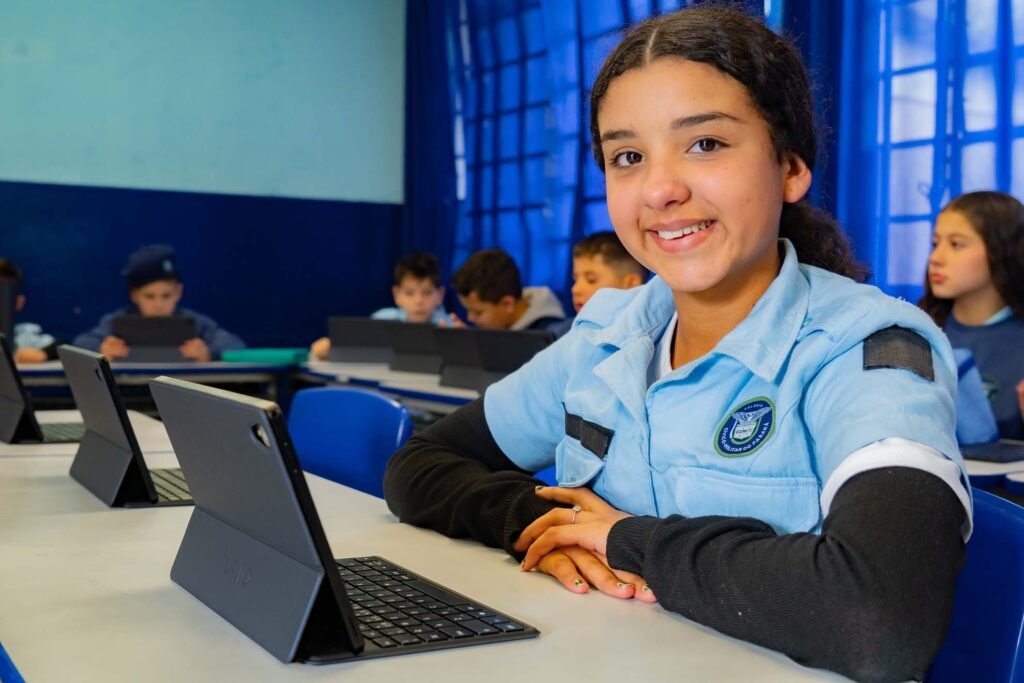 aprovados-por-pais-e-docentes,-colegios-civico-militares-retomam-aulas-com-230-mil-alunos