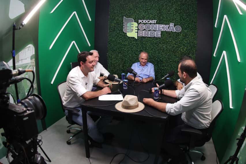 governador-autoriza-liberacao-de-r$-2,2-bilhoes-do-brde-para-credito-em-2026