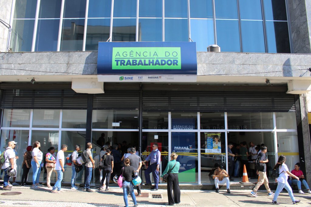 parana-inicia-2026-com-alta-de-24,4%-na-colocacao-de-trabalhadores-via-rede-sine