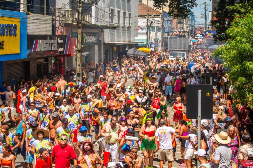 pcpr-orienta-como-proteger-o-celular-e-evitar-golpes-durante-o-carnaval