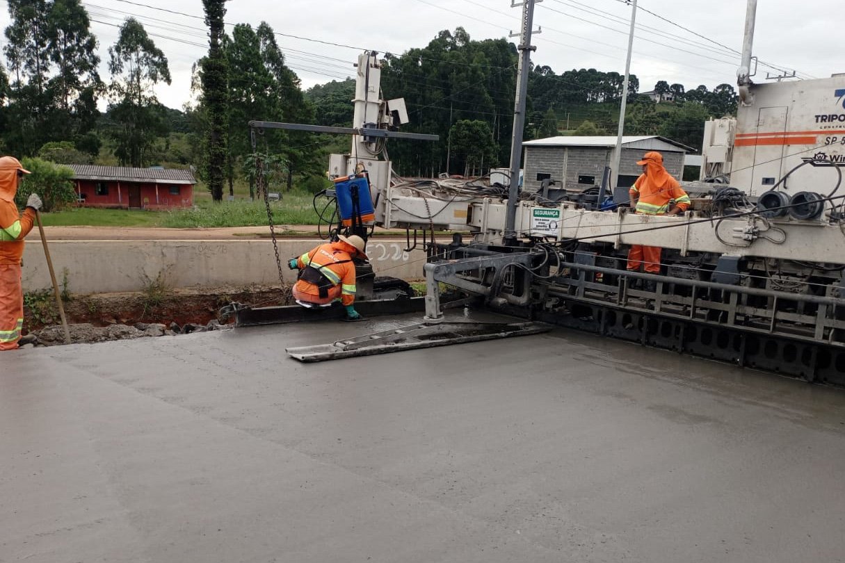 governo-isenta-de-icms-cimento-para-pavimentacao-e-barateia-obras-no-parana