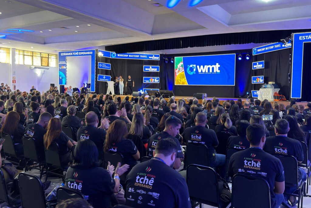 em-gramado,-600-profissionais-do-turismo-conhecem-atracoes-e-destinos-do-parana