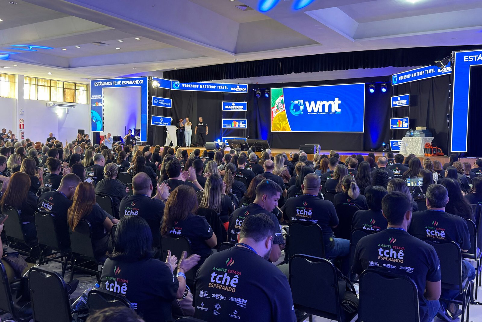 em-gramado,-600-profissionais-do-turismo-conhecem-atracoes-e-destinos-do-parana