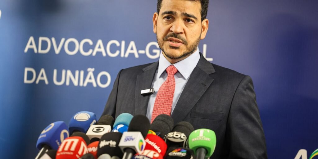 lula-deve-enviar-nesta-terca-ao-senado-indicacao-de-messias-ao-stf
