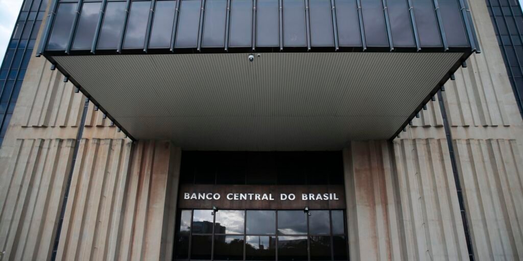 copom-decide-selic-em-meio-a-guerra-e-inflacao-acelerando