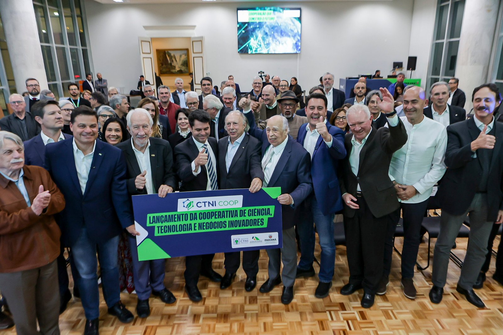 parana-ganha-cooperativa-inedita-para-transformar-ciencia-em-negocios-inovadores