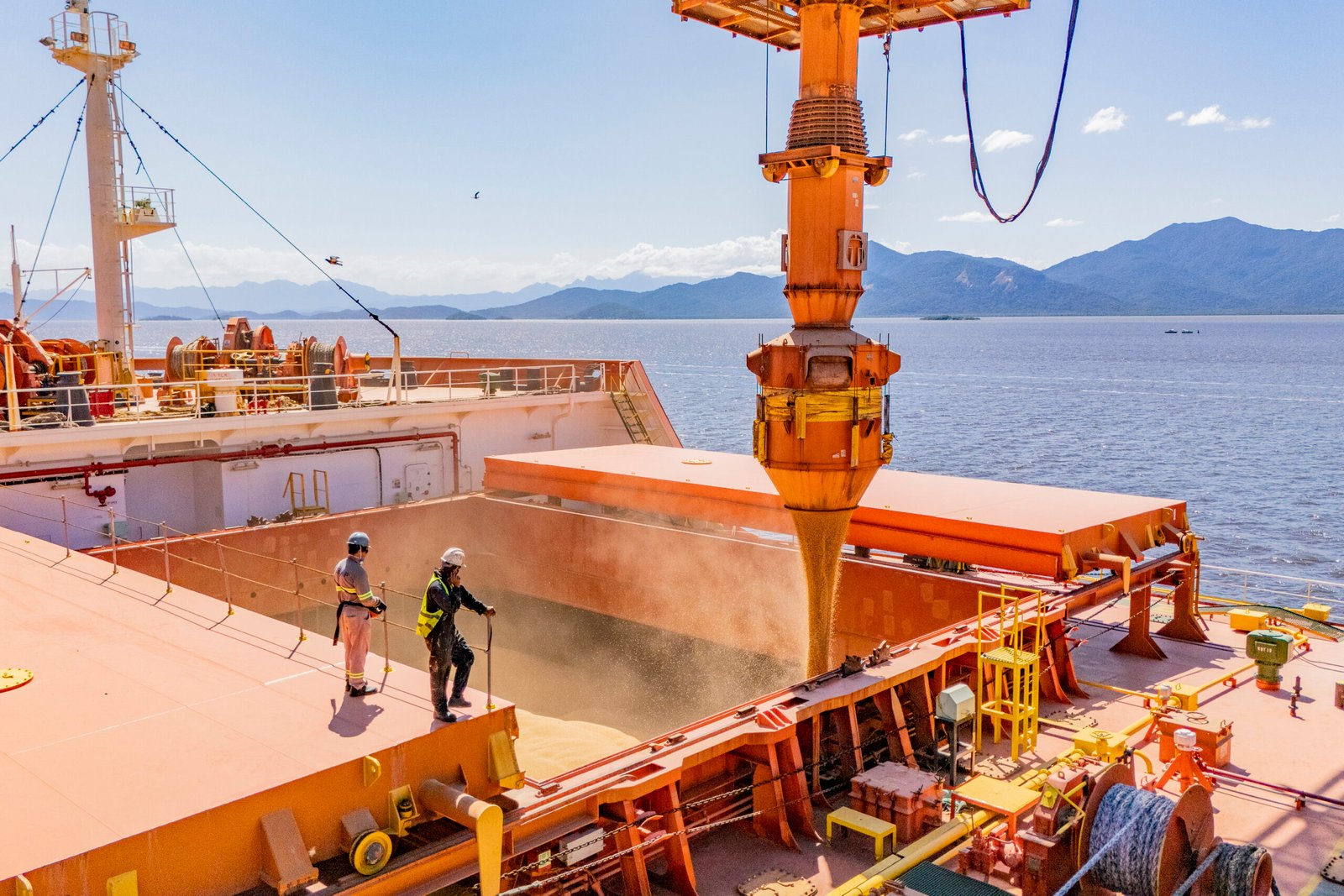 exportacoes-crescem-28,8%-nos-portos-do-parana-e-impulsionam-movimentacao-em-maio