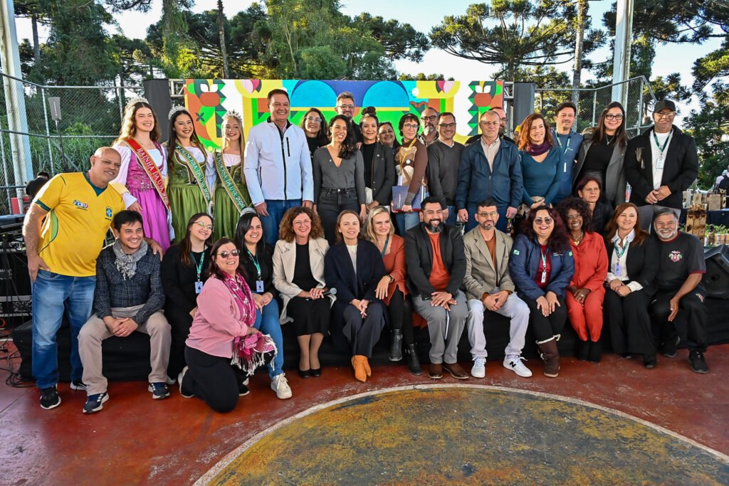 estado-lanca-consulta-publica-do-edital-movceu-parana-em-evento-em-colombo