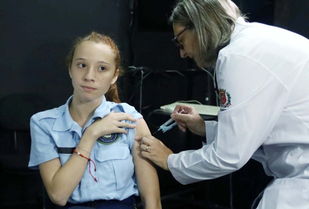 governo-do-parana-reforca-campanha-de-vacinacao-contra-gripe-nas-escolas-estaduais