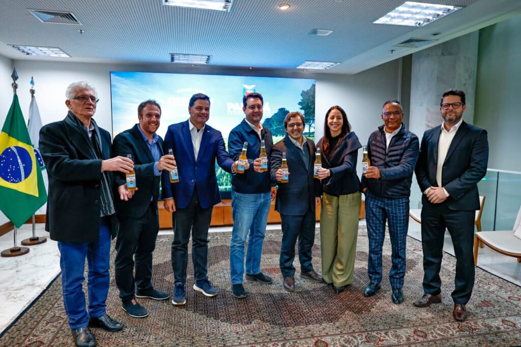 com-investimento-de-r$-70-milhoes,-ambev-anuncia-fabrica-de-embalagens-no-parana