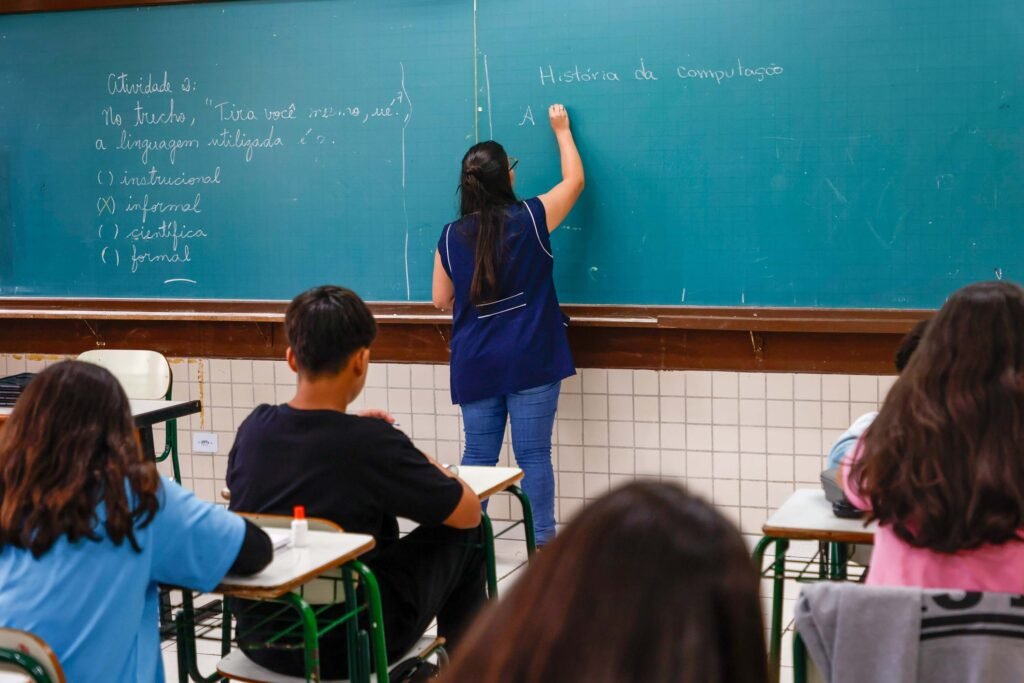 estado-nomeia-917-professores-aprovados-em-concurso-para-a-rede-estadual