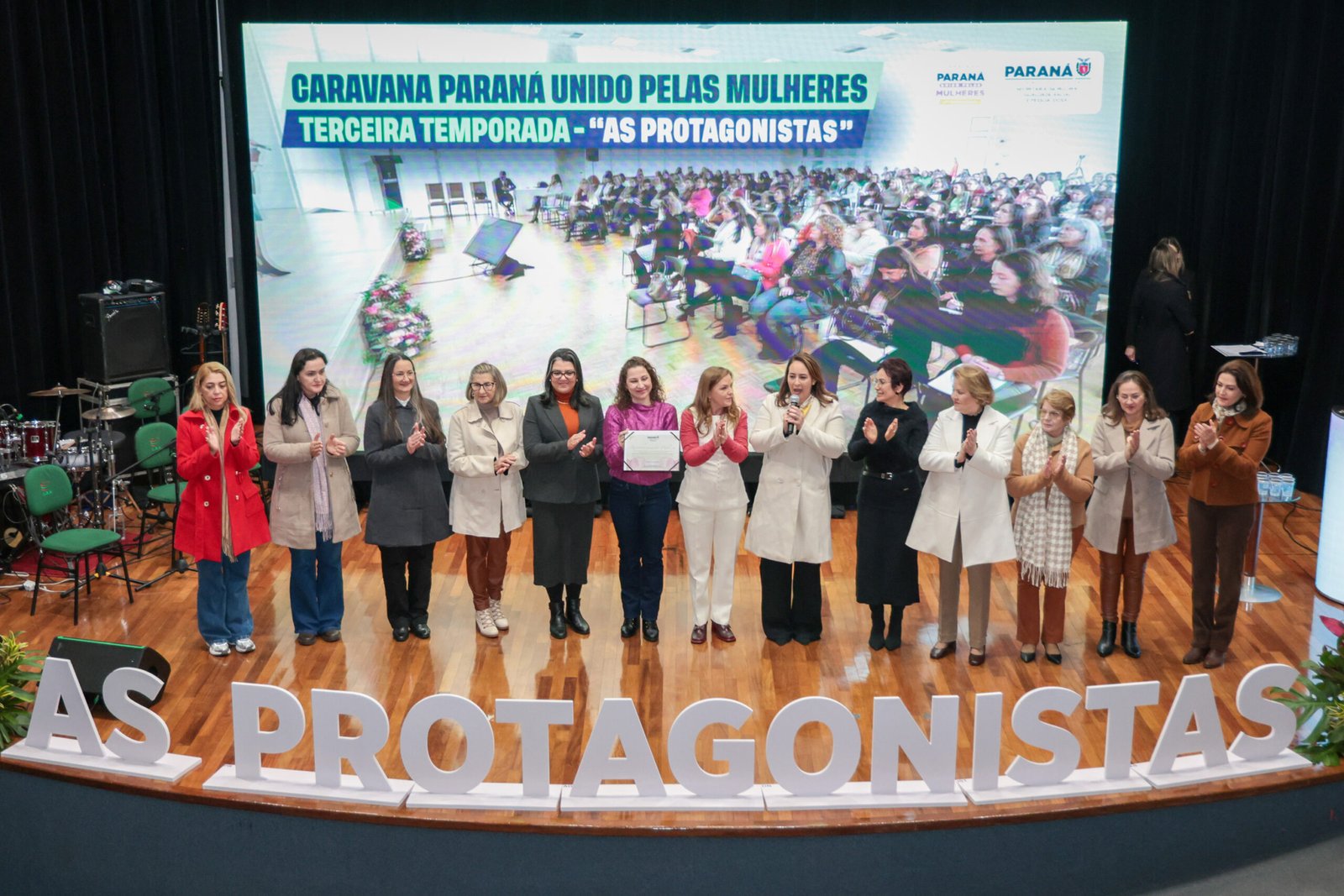 em-cascavel,-caravana-parana-unido-pelas-mulheres-fortalece-politicas-publicas-no-oeste