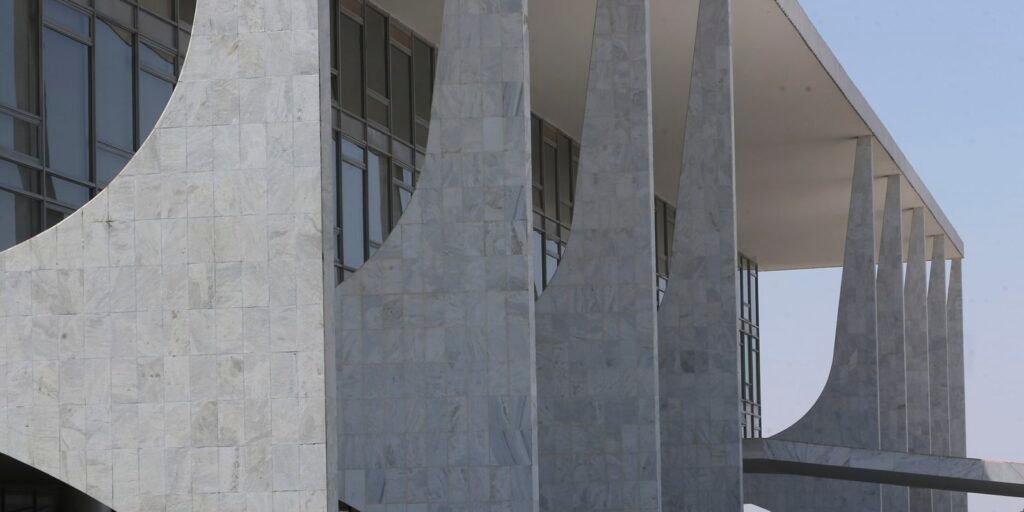 governo-abre-processo-de-reciprocidade-contra-tarifas-dos-eua