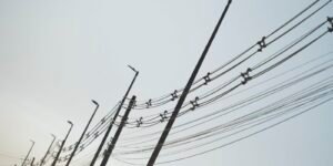 operacao-em-ferros-velhos-quer-reduzir-furto-de-fios-de-cobre-no-rio