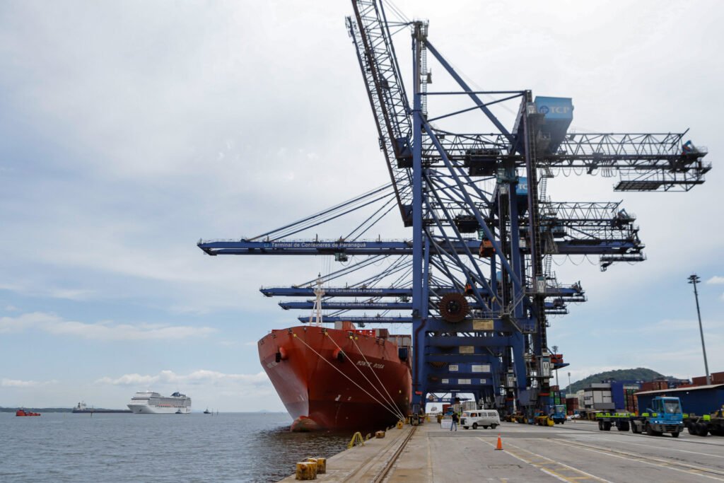 com-alta-de-5,5%,-parana-chega-a-us$-18,7-bilhoes-exportados-de-janeiro-a-setembro