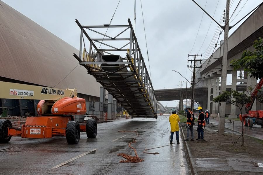 porto-de-paranagua-realiza-primeira-conexao-do-moegao-com-terminal-privado