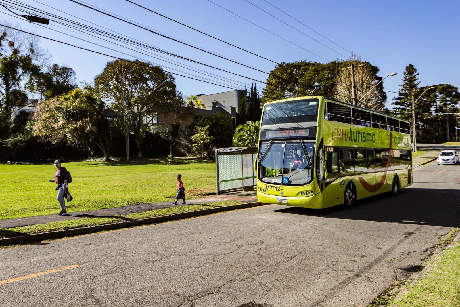 parana-recebeu-717-mil-turistas-estrangeiros-de-janeiro-a-setembro-e-se-prepara-para-o-verao