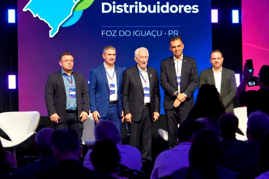vice-governador-participa-de-encontro-do-comercio-atacadista-em-foz-do-iguacu