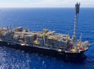 federacao-critica-lei-que-desobriga-petrobras-de-operar-todo-o-pre-sal