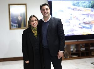 com-leticia-ferreira-da-silva,-ratinho-junior-indica-quarta-mulher-para-o-tjpr