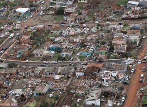 apos-tornado,-enem-e-suspenso-em-rio-bonito-do-iguacu,-no-parana