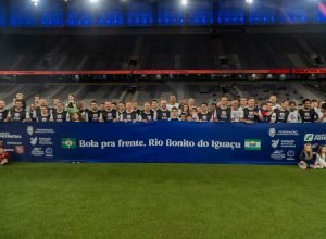 idolos-do-futebol-paranaense-se-unem-em-campo-para-ajudar-rio-bonito-do-iguacu