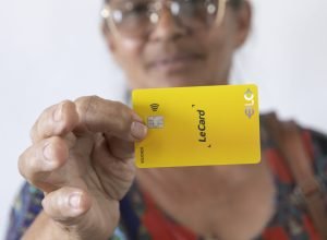 estado-entrega-primeiros-cartoes-de-ate-r$-50-mil-para-reconstrucao-de-casas-em-rio-bonito-do-iguacu