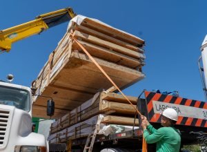 estado-envia-casas-pre-fabricadas-para-moradores-atingidos-por-tornado-em-rio-bonito-do-iguacu