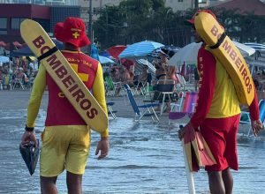 corpo-de-bombeiros-reforca-efetivo-no-litoral-e-alerta-para-cuidados-contra-afogamentos