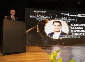 ratinho-junior-e-eleito-pela-segunda-vez-personalidade-do-ano-no-premio-topview