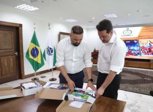 pela-primeira-vez,-alunos-das-apaes-do-parana-vao-receber-kits-escolares-do-estado