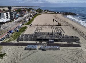 verao-maior-parana:-montagem-dos-palcos-avanca-no-litoral;-faltam-18-dias-para-o-inicio-dos-shows