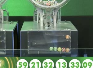 mega-da-virada-premia-6-apostas;-cada-uma-vai-receber-r$-181,8-milhoes