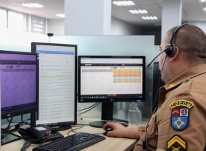 alerta-no-verao:-trotes-ao-190-e-181-prejudicam-atendimentos-em-todo-o-estado