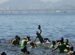 bombeiros-do-rj-abrem-5-mil-vagas-para-o-projeto-botinho-2026