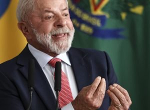 lula:-democracia-e-obra-em-construcao-e-deve-ser-zelada-e-defendida