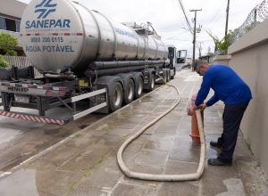 sanepar-reforca-frota-de-caminhoes-pipa-para-garantir-abastecimento-nos-shows-no-litoral