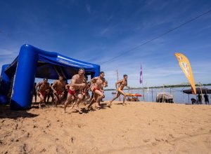 porto-sao-jose-recebe-trofeu-elite,-que-treina-bombeiros-para-resgates-aquaticos