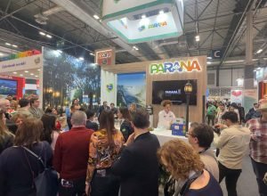 destinos,-servicos-e-gastronomia-paranaense-sao-destaques-em-feira-na-espanha