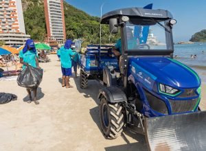 em-pouco-mais-de-um-mes,-sanepar-retira-166-toneladas-de-lixo-das-areias-do-litoral