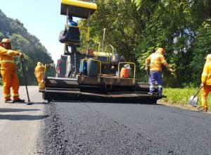 r$-4-bilhoes:-estado-firma-contratos-para-conservacao-do-pavimento-de-rodovias