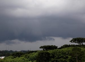 defesa-civil-estadual-envia-primeiro-alerta-por-cell-broadcast-para-curitiba