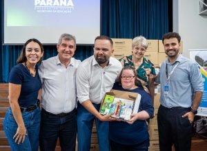 alunos-das-apaes-do-parana-comecam-a-receber-kits-com-materiais-escolares
