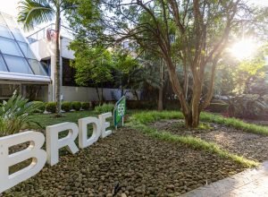 parana-representa-36%-da-liberacao-de-r$-1-bilhao-do-brde-nos-primeiros-100-dias-do-ano