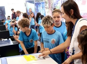 carreta-da-inovacao-leva-novidades-a-londrina;-projeto-soma-100-paradas-no-parana